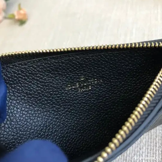 FS CHEAP CARD ZIPPED LOUIS VUITTON HOLDER 0521